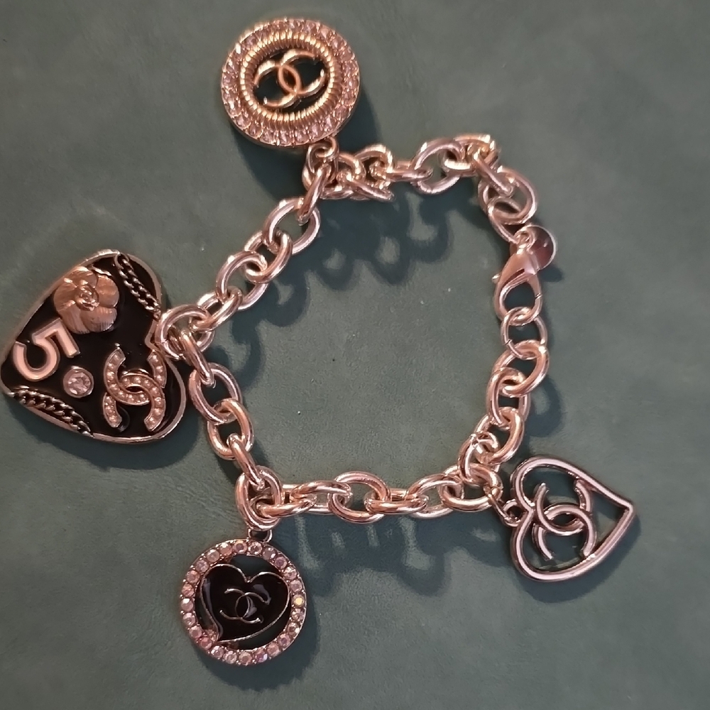 Chic Silver and Black Charm Bracelet